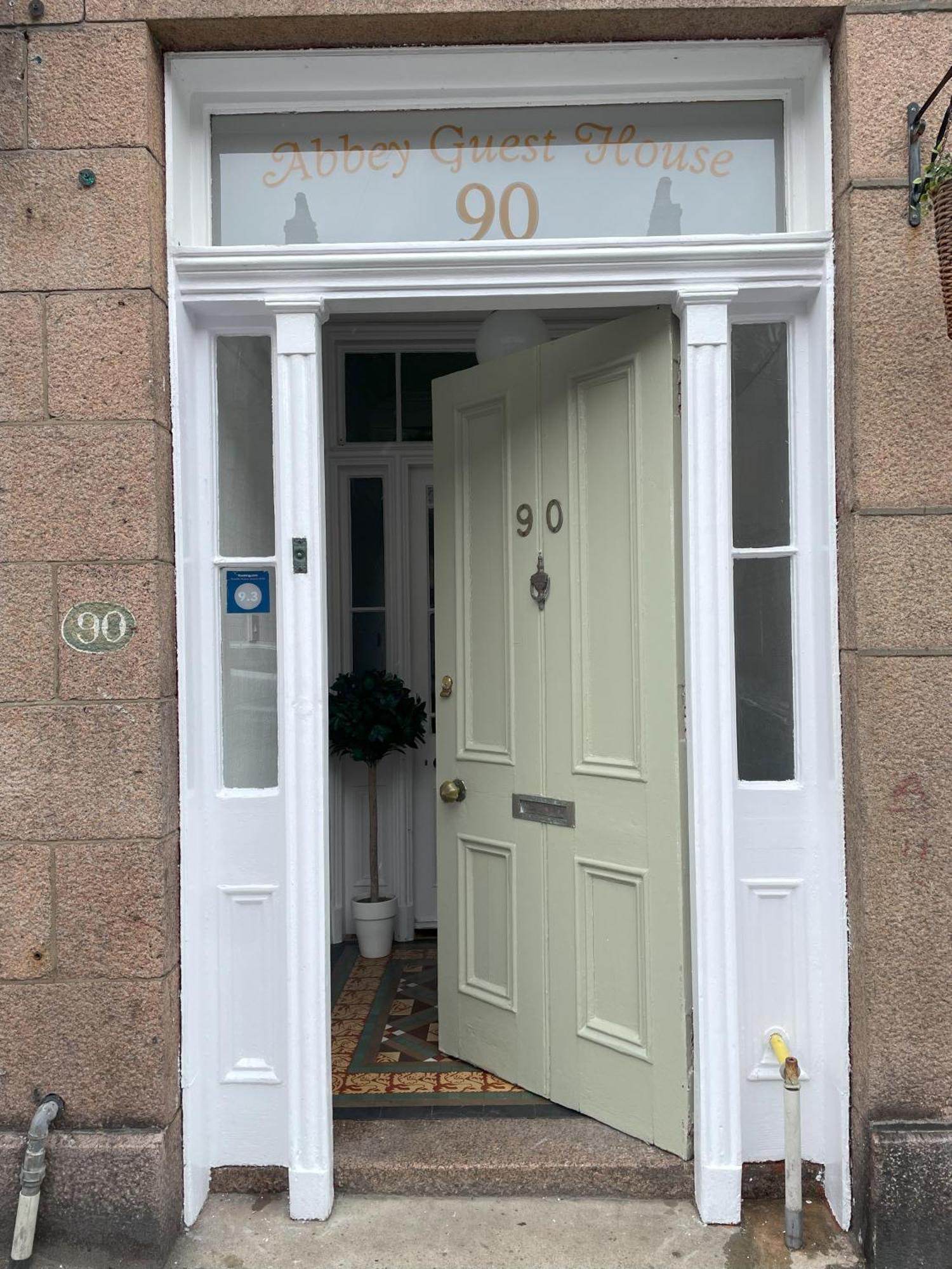 Abbey Guest House Peterhead Esterno foto