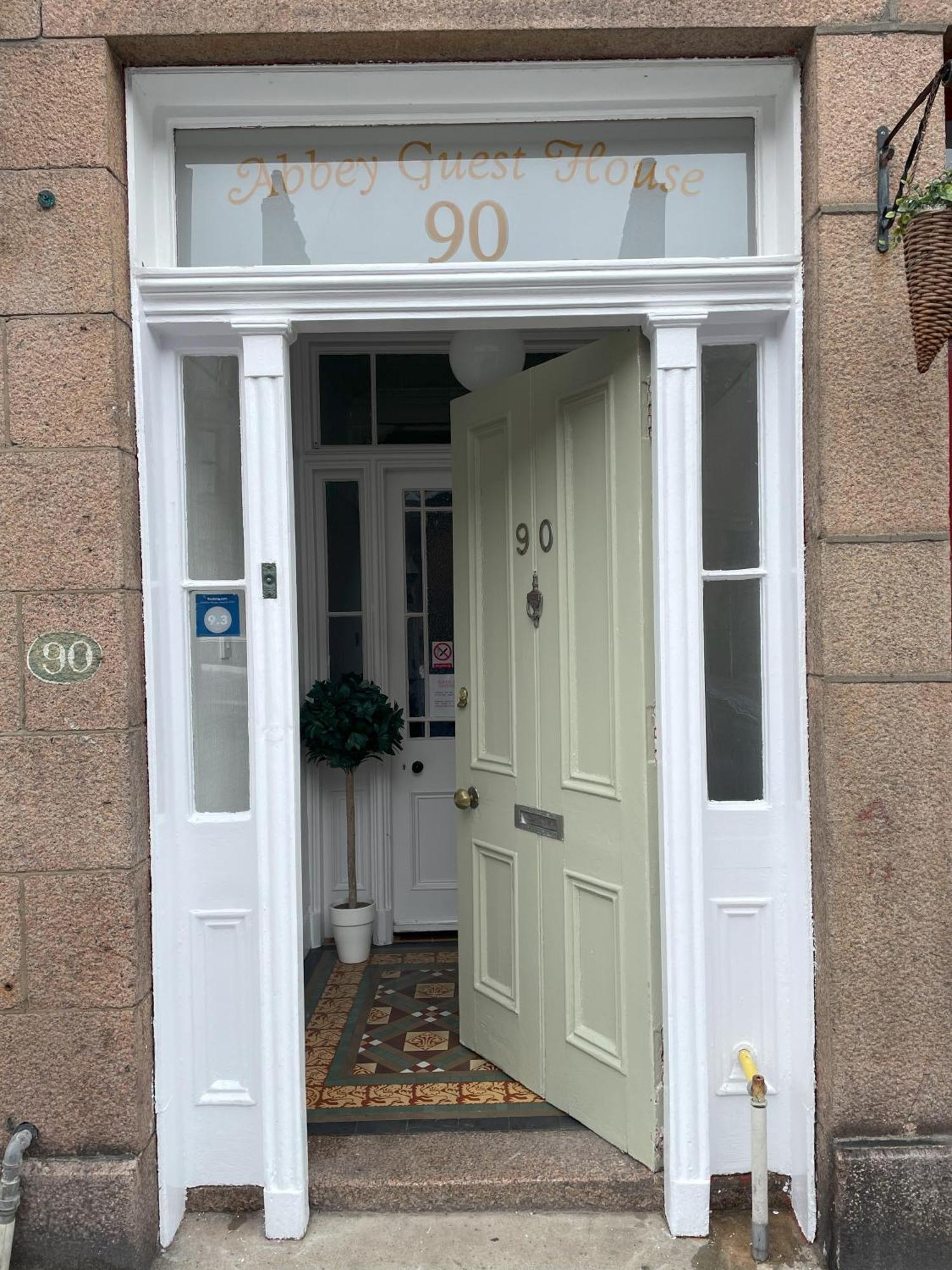 Abbey Guest House Peterhead Esterno foto